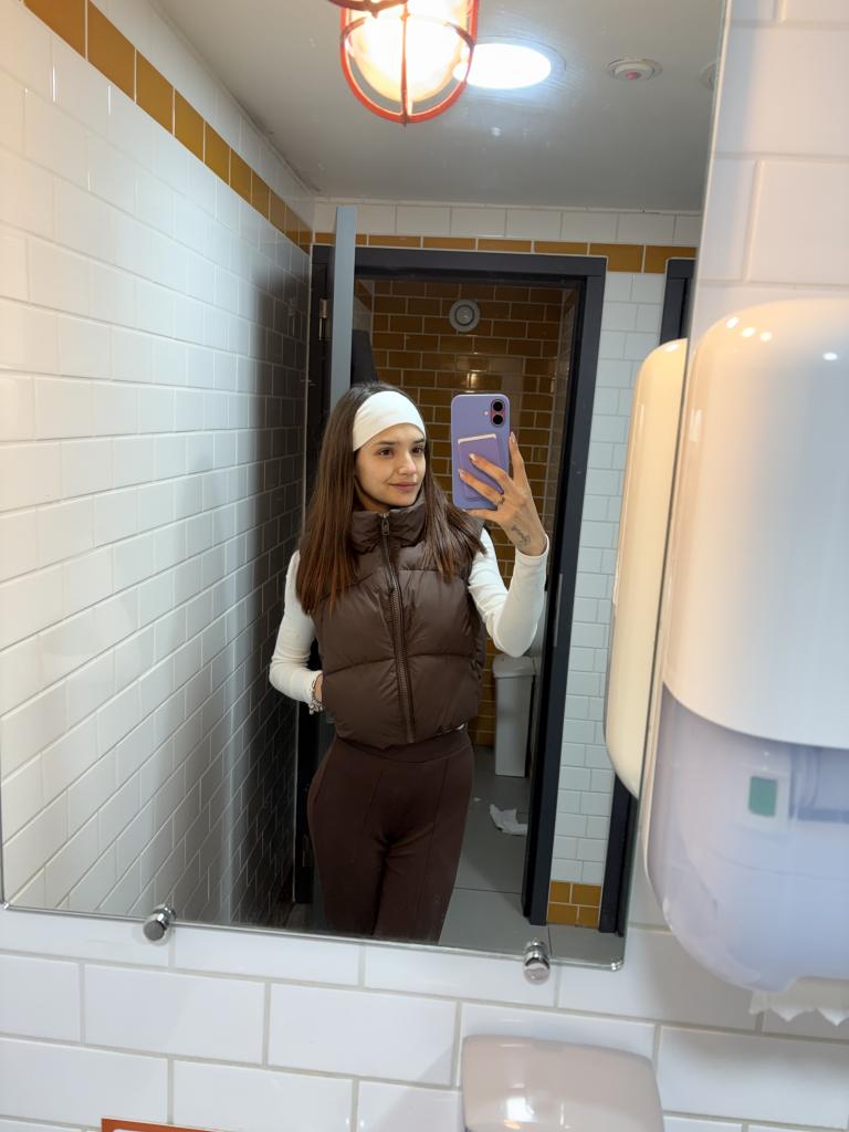 695104966: Chica busca chico en Madrid