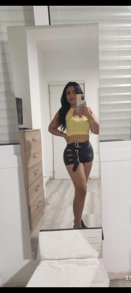 Chica busca chico en Almería: 