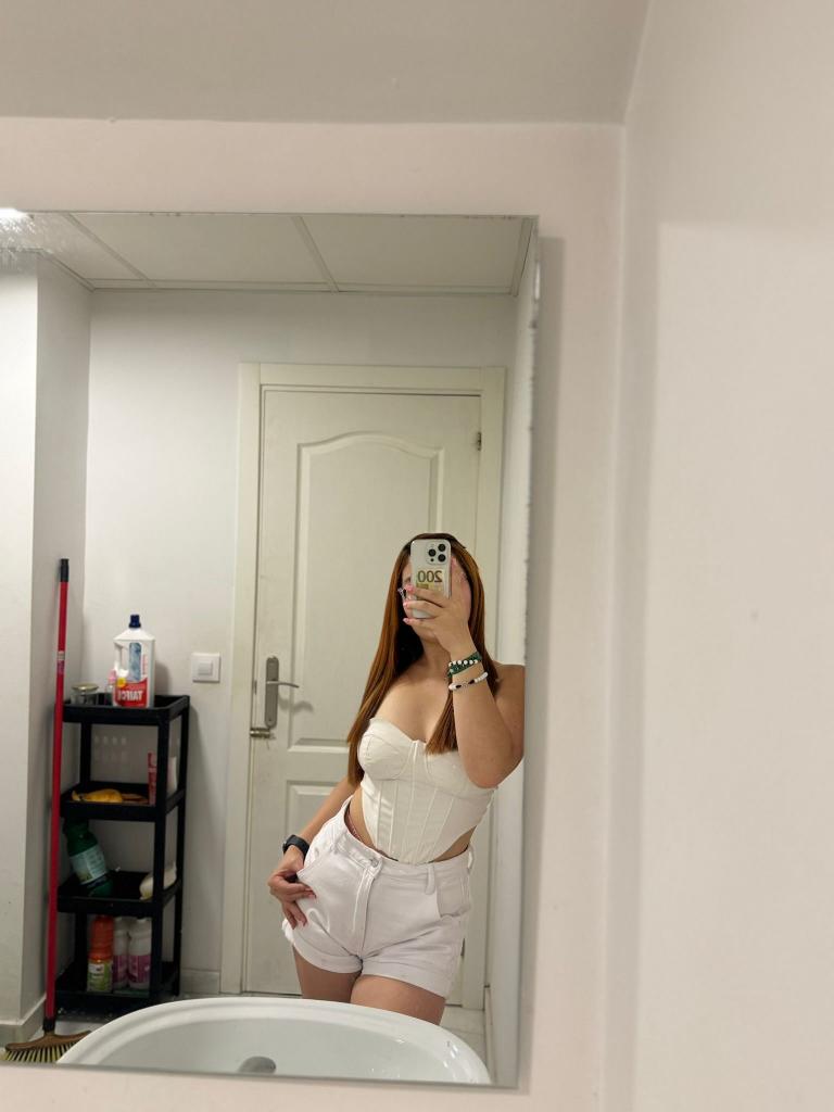 600011417: Chica busca chico en Cádiz