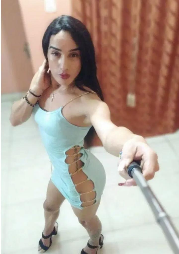 687419600: Travesti en Gerona