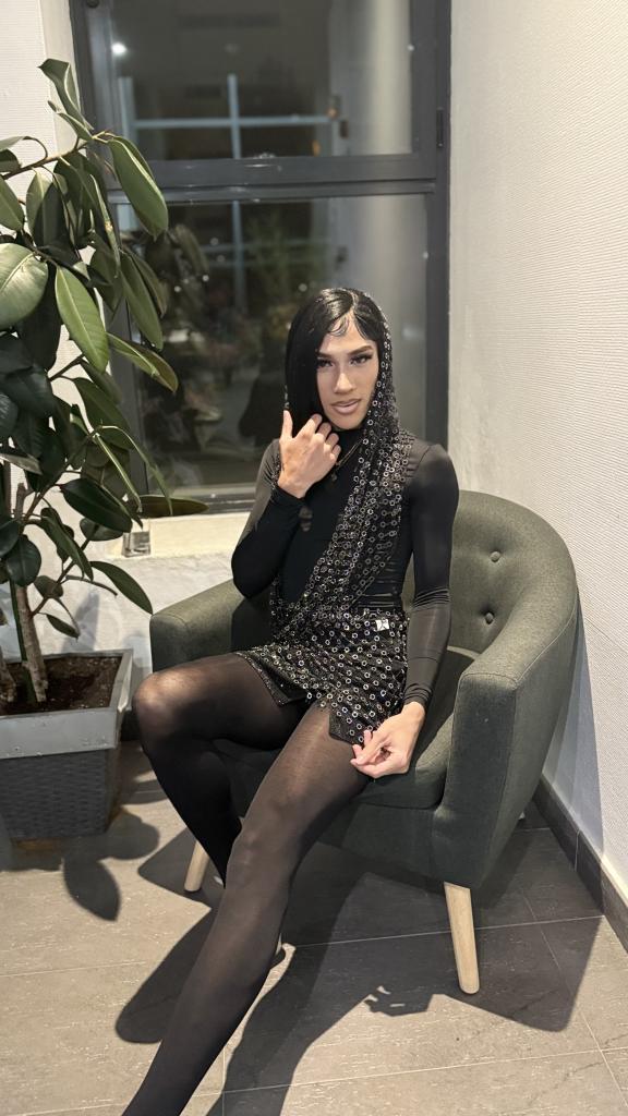 666509497: Transexual en Albacete