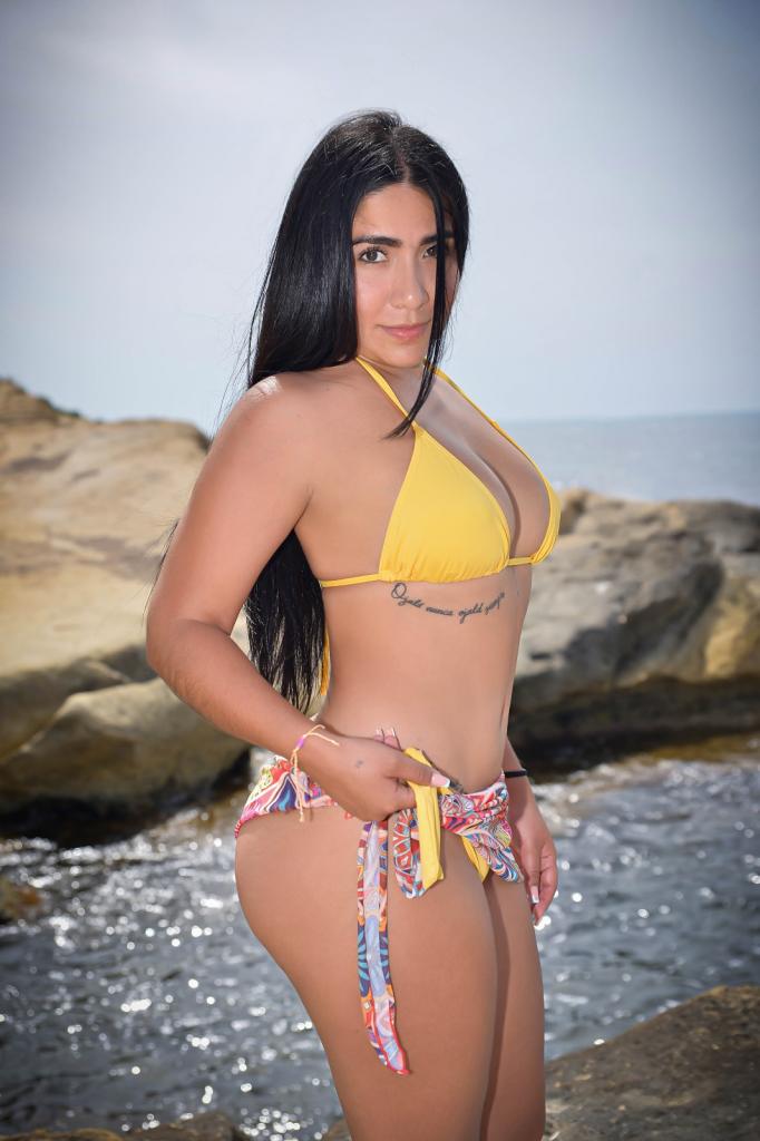 641110984: Chica busca chico en Barcelona