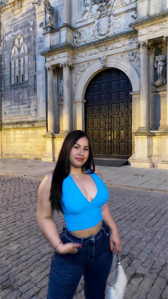 Chica busca chico en Almería: 