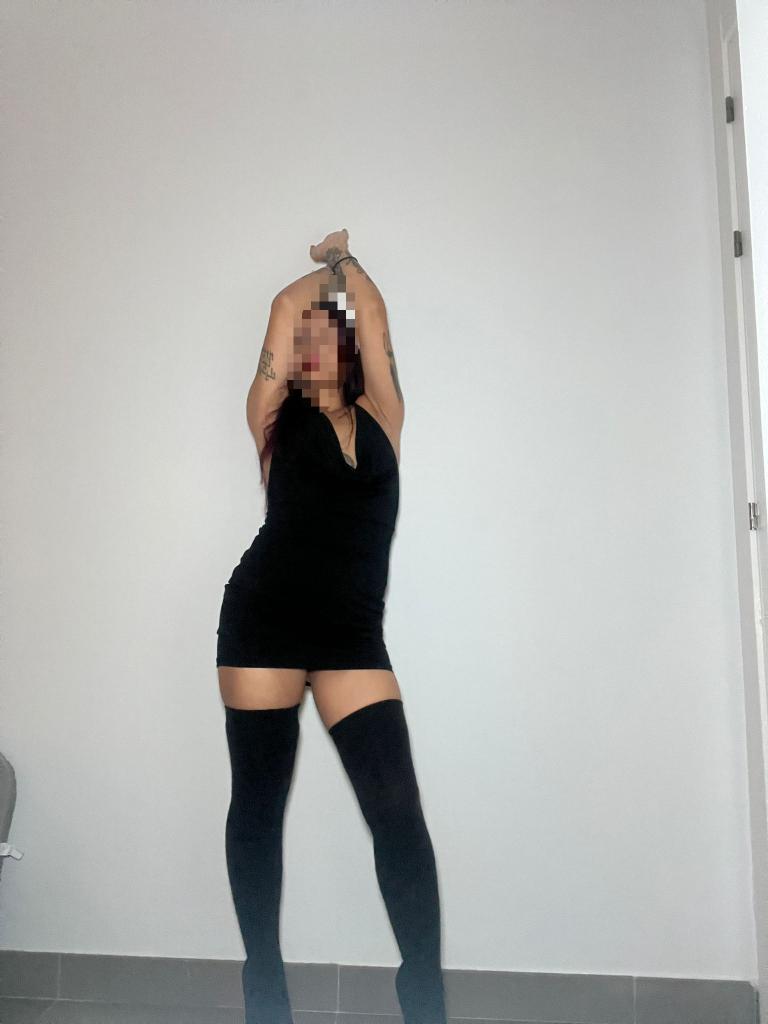 Chica busca chico en Almería: 