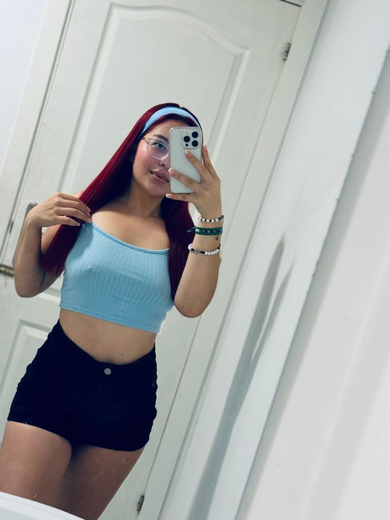 600011417: Chica busca chico en Cádiz