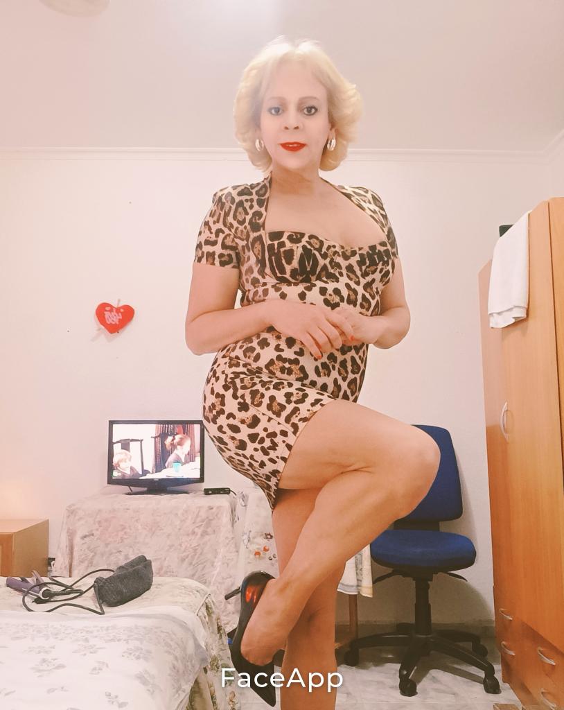698412059: Travesti en Pontevedra
