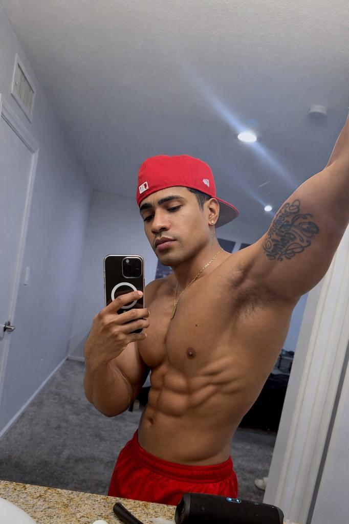 Chico busca chica en Málaga: 