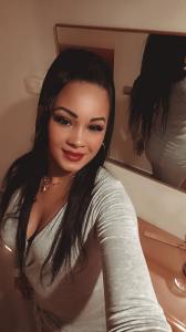 604113086: Chica busca chico en Málaga