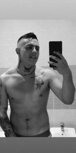 602130446: Chico busca chica en Badajoz