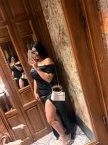 664478518: Chica busca chico en Madrid