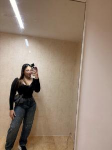 624943087: Chica busca chico en Navarra