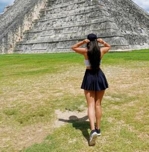 637984742: Chica busca chico en Barcelona