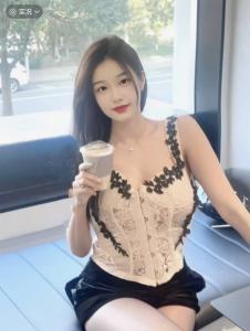 643717944: Chica busca chico en Alicante