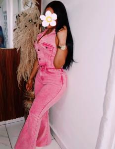 643599610: Chica busca chico en León