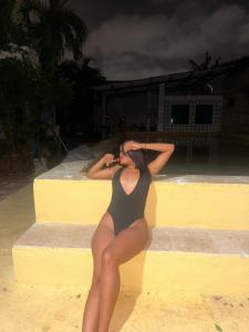 691860882: Chica busca chico en Málaga