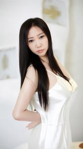 631947313: Chica busca chico en Barcelona