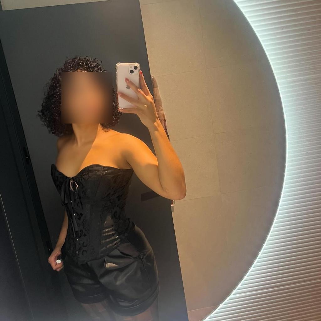 630682989: Chica busca chico en Cáceres