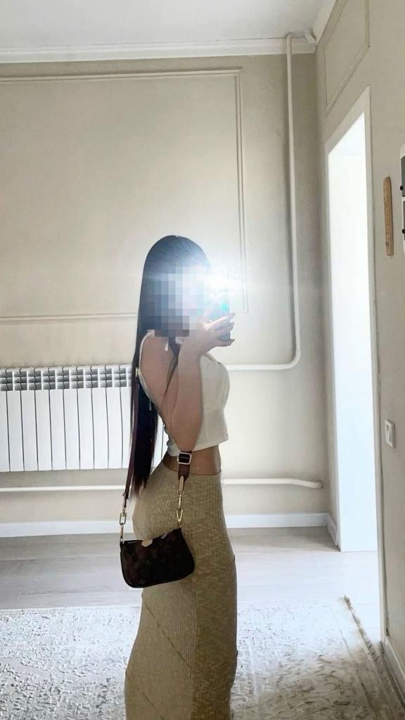 610744412: Chica busca chico en Alicante