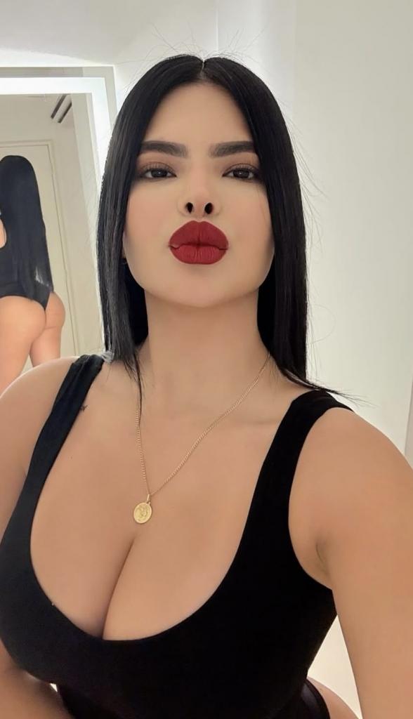 Chica busca chico en Huelva: 