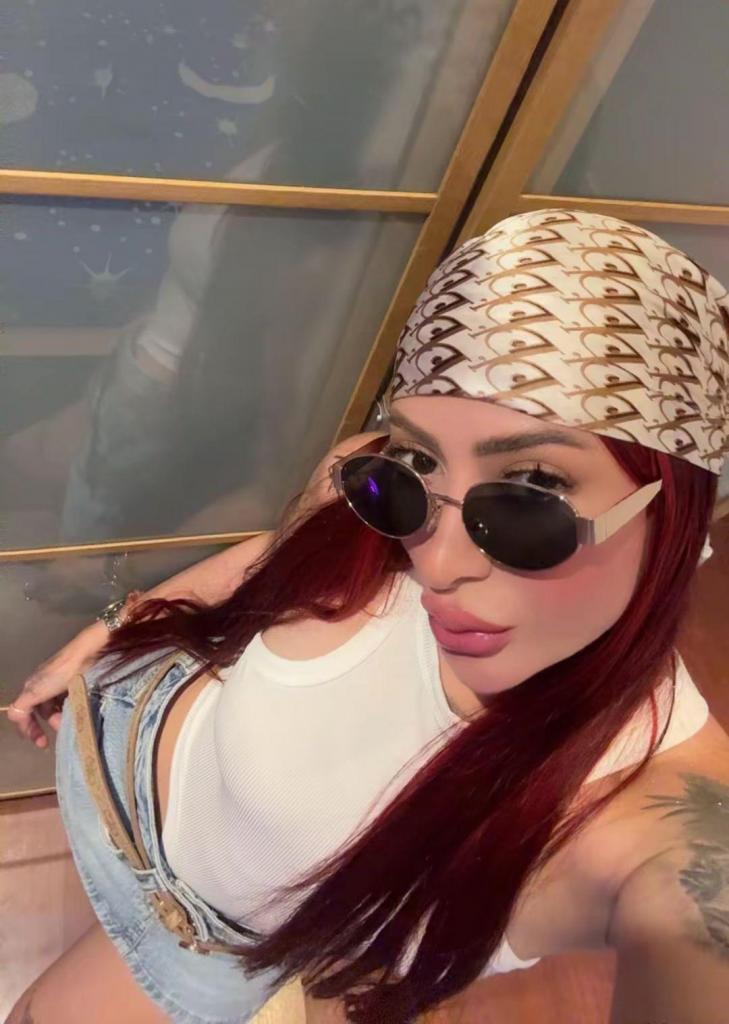 613644433: Chica busca chico en Tarragona