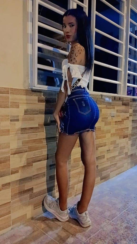 613576495: Transexual en Sevilla