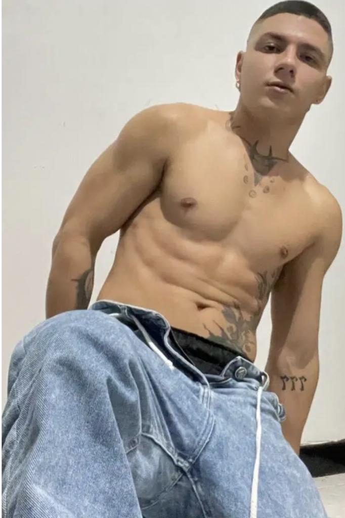 623121043: Chico busca chica en Granada