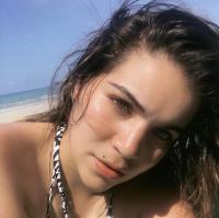 631961178: Chica busca chico en Tarragona