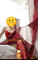 608298922: Chica busca chico en Sevilla