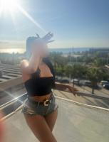 697754743: Chica busca chico en Almería