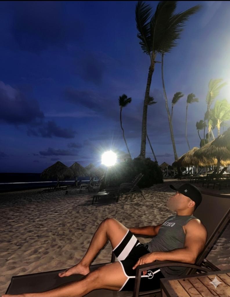 694262597: Chico busca chica en Madrid