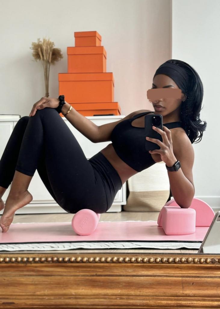 611264061: Chica busca chico en Gerona