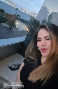 Chica busca chico en Ibiza: 