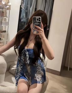 697973277: Chica busca chico en La Coruña