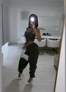 605274449: Chica busca chico en Castellón