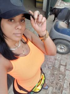 698797182: Chica busca chico en Madrid