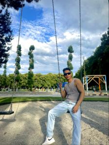 Chico busca chica en Barcelona: 