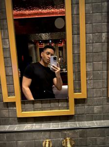 Chico busca chica en Barcelona: 