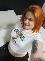 677308085: Chica busca chico en Albacete