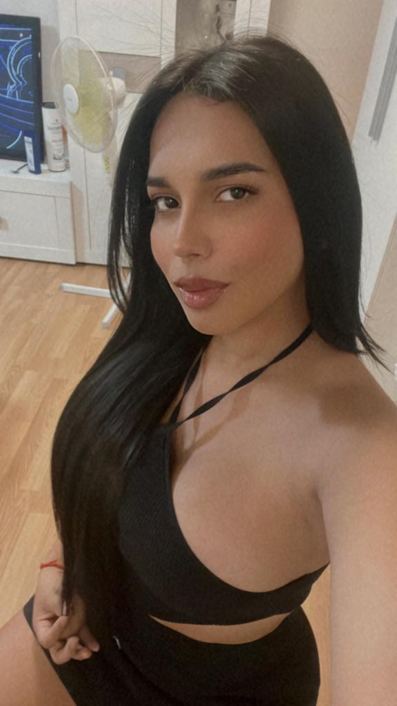 614854008: Travesti en Pontevedra