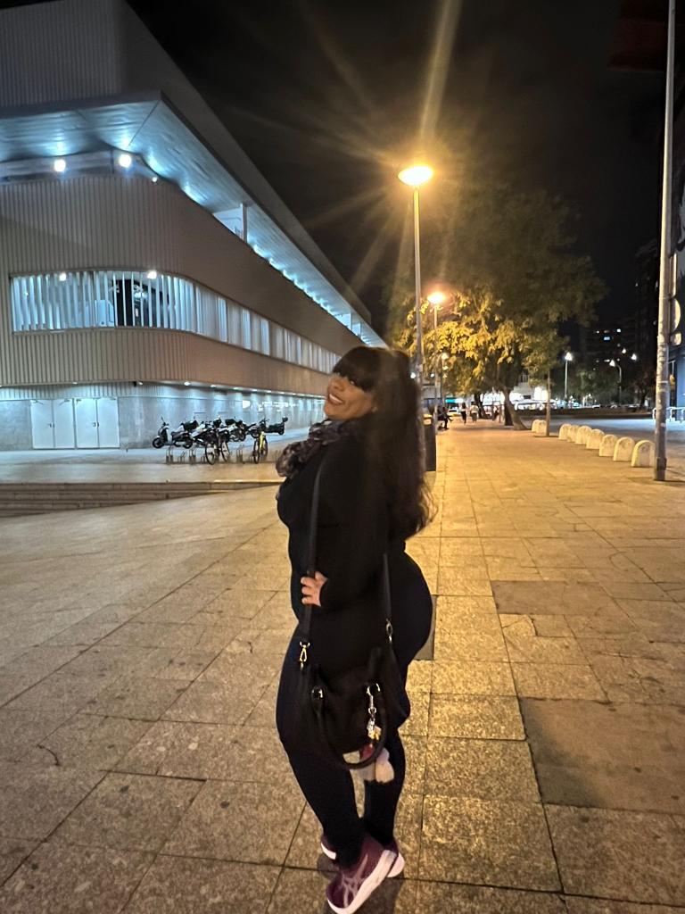 602106567: Chica busca chico en Granada