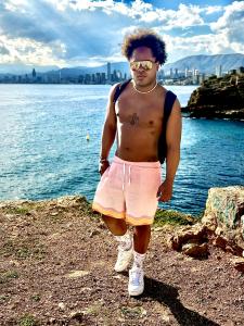 Chico busca chica en Las Palmas: 