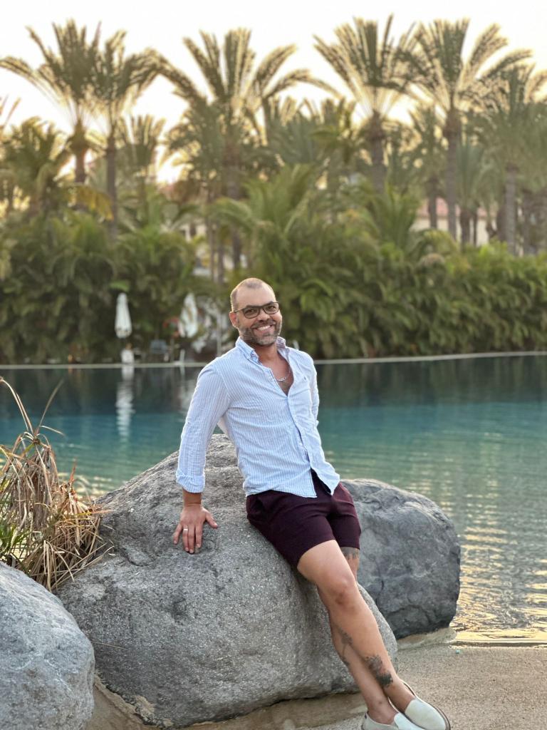 Chico busca chica en Las Palmas: 