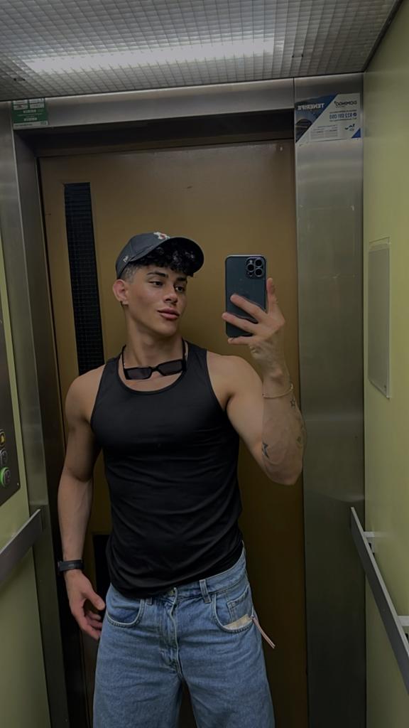 Chico busca chica en Valencia: 