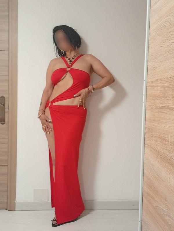 Chica busca chico en Granada: 