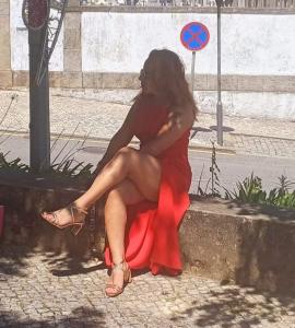 613882978: Chica busca chico en Pontevedra