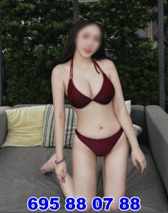 695880788: Chica busca chico en Barcelona