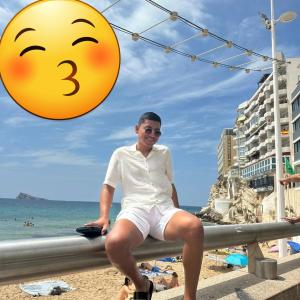 632682566: Chico busca chica en La Coruña