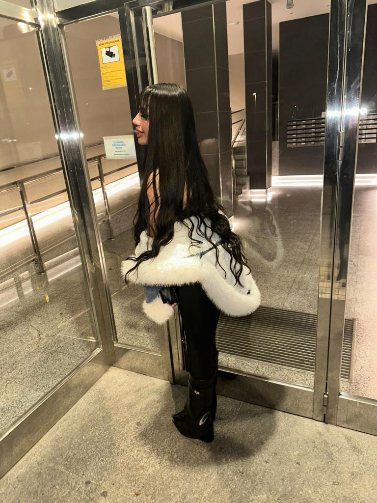 611333118: Travesti en Granada