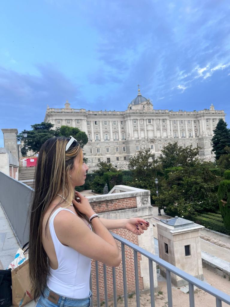 608250617: Chica busca chico en Burgos