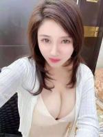 653613528: Chica busca chico en Madrid